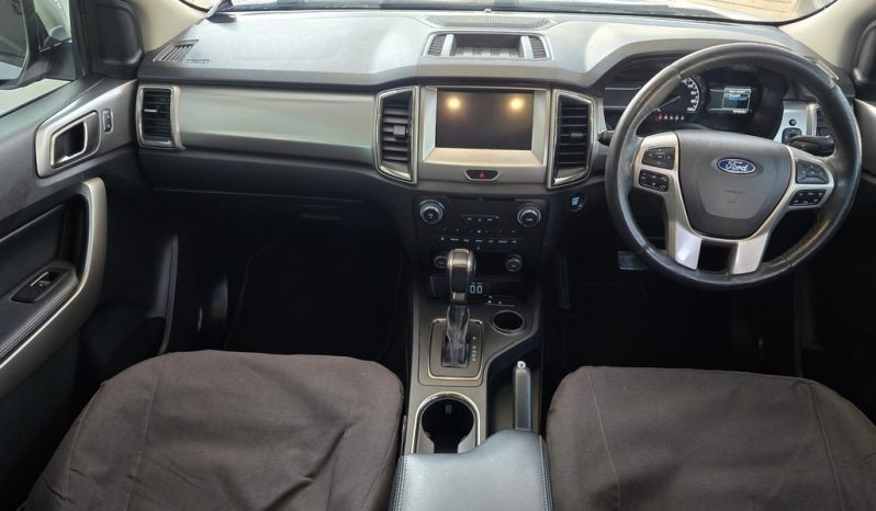 
								Ford Everest 2.0 Bi Turbo Xlt 4X2 At full									