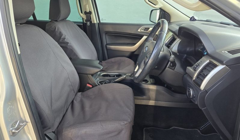 
								Ford Everest 2.0 Bi Turbo Xlt 4X2 At full									