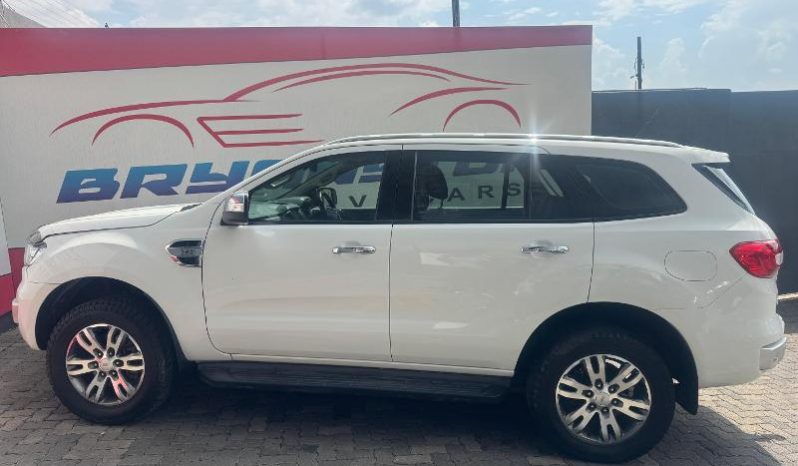 
								Ford Everest 3.2 Tdci Xlt 4X4 At full									