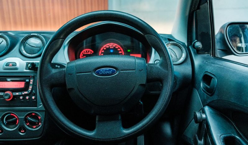 
								Ford Figo 1.4 Trend full									