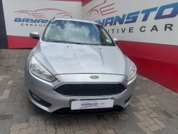 
										Ford Focus 1.0 Ecoboost Trend 5-Door full									