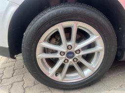 
										Ford Focus 1.0 Ecoboost Trend 5-Door full									