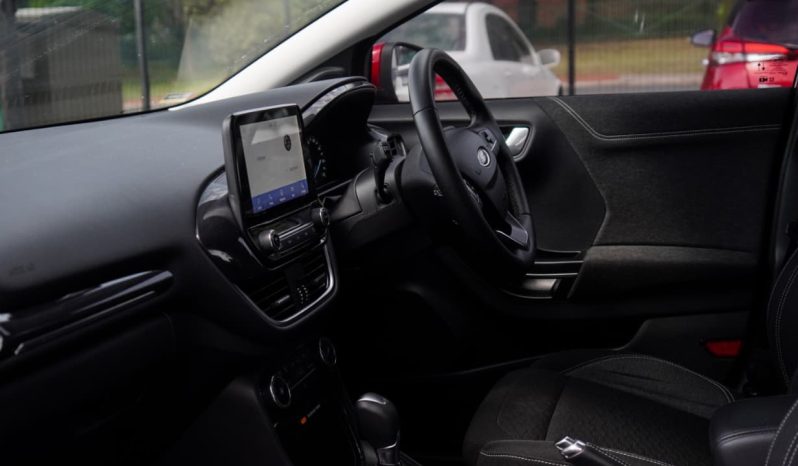
								Ford PUMA 1.0T Titanium full									