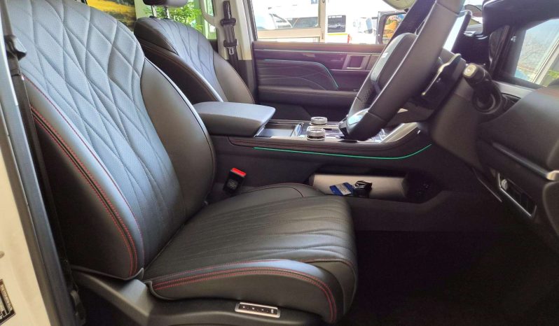 
								FOTON TUNLAND V9 DCAB 4X4 LTD full									