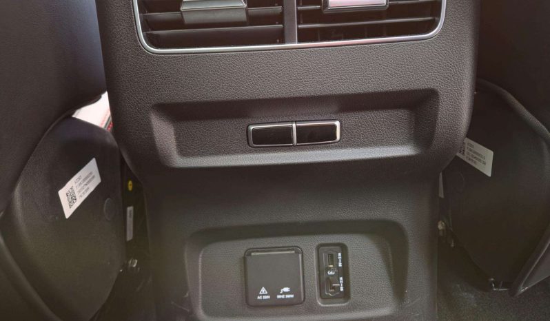 
								FOTON TUNLAND V9 DCAB 4X4 LTD full									