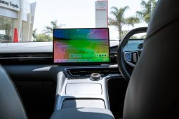 
										Geely E5 Aspire full									