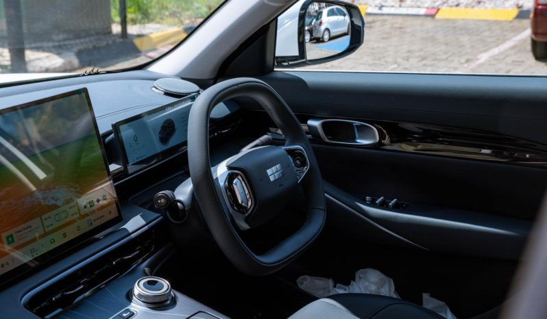 
								Geely E5 Aspire full									