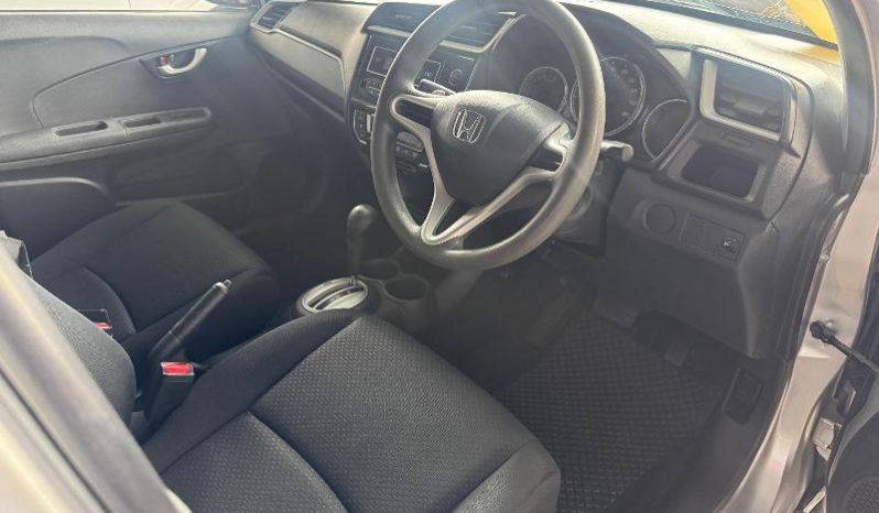 
								Honda Br-V 1.5 Comfort Cvt full									