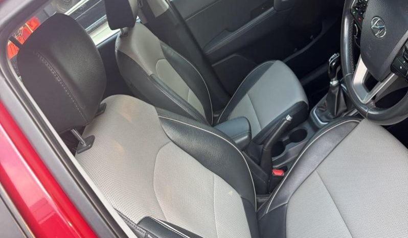 
								Hyundai Creta 1.6 Executive full									