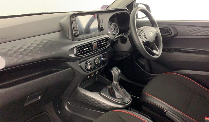 
								Hyundai Grand I10 1.2 Premium At full									