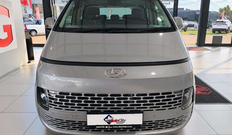 
								Hyundai H-1/STARIA STARIA 2.2D EXECUTIVE A/T full									