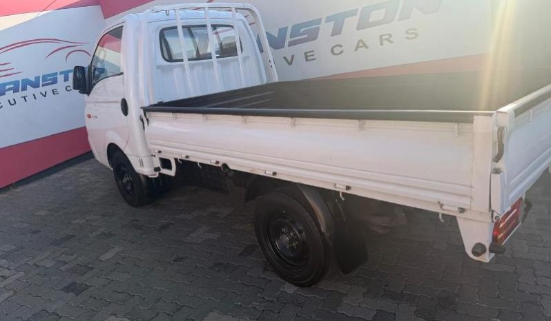 
								Hyundai H100 Bakkie 2.6D Chassis Cab Ac full									