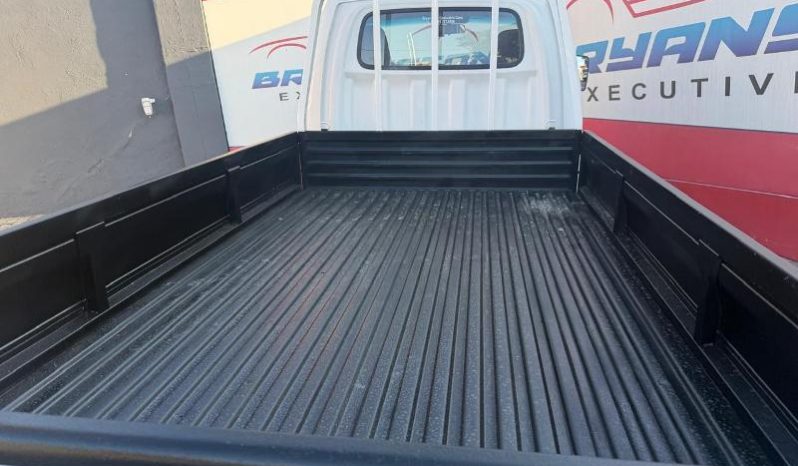 
								Hyundai H100 Bakkie 2.6D Chassis Cab Ac full									