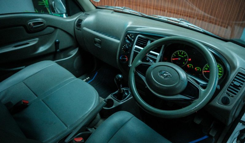 
								Hyundai H100 Bakkie 2.6D Deck Ac full									