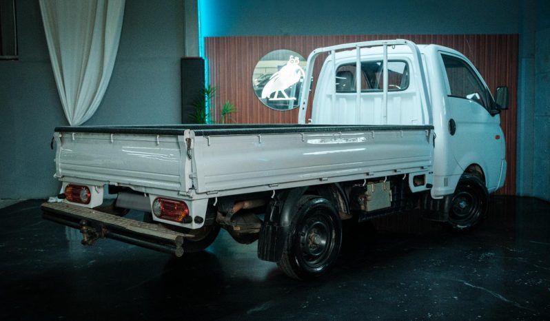 
								Hyundai H100 Bakkie 2.6D Deck Ac full									