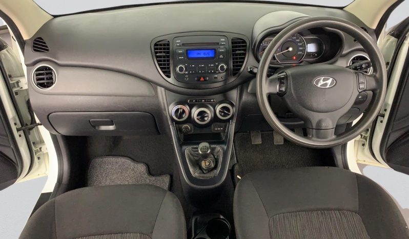
								Hyundai I10 1.1 Motion full									