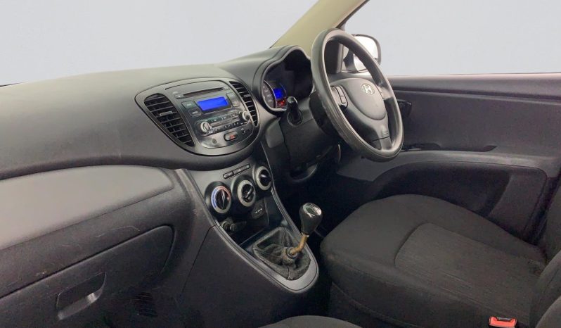 
								Hyundai I10 1.1 Motion full									