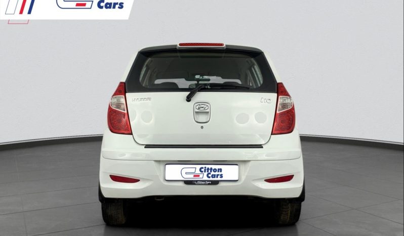 
								Hyundai I10 1.1 Motion full									