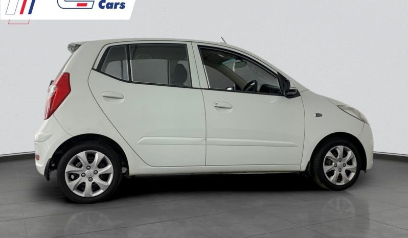 
								Hyundai I10 1.1 Motion full									