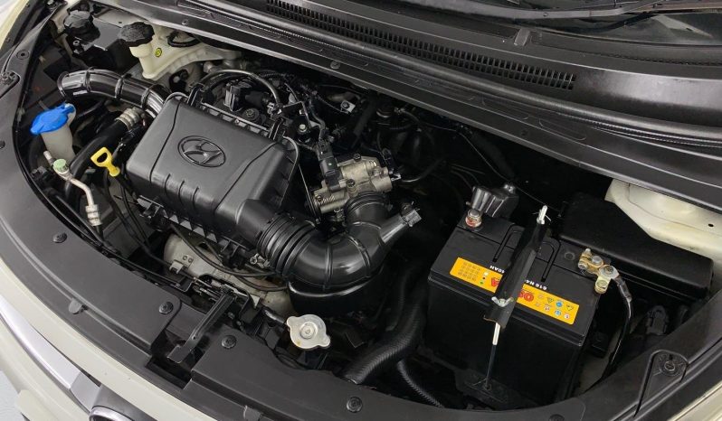 
								Hyundai I10 1.1 Motion full									