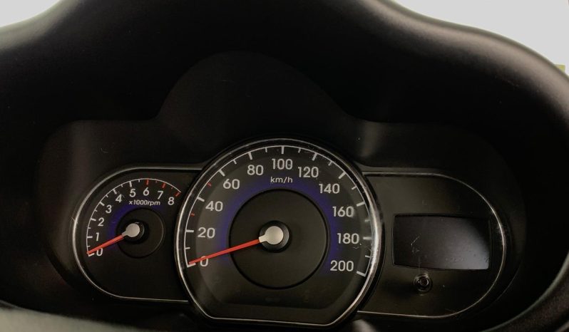 
								Hyundai I10 1.1 Motion full									