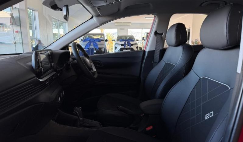 
								Hyundai I20 1.4 Executive At full									