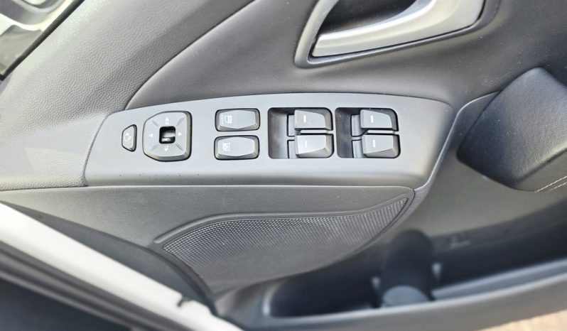 
								Hyundai IX35 2.0 Executive Special Edt 4X2 full									