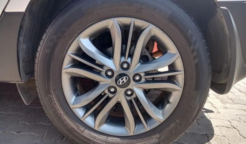 
								Hyundai IX35 2.0 Premium 4X2 full									