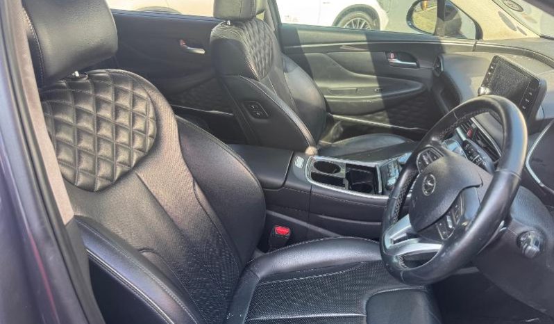 
								Hyundai Santa Fe 2.2 Crdi 4X4 Elite 7 Seater At full									