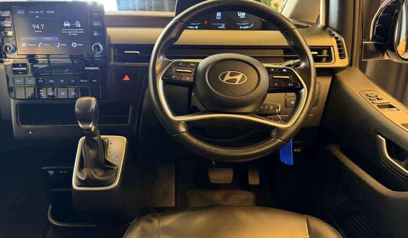 
								Hyundai Staria 2.2D Executive 9 Seater At full									