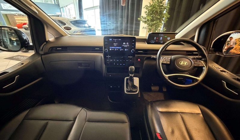 
								Hyundai Staria 2.2D Executive 9 Seater At full									
