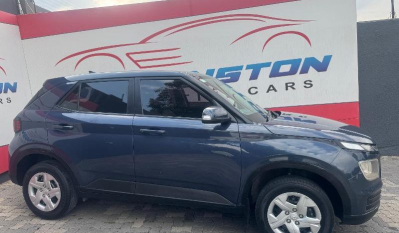 
								Hyundai Venue 1.2 Motion full									