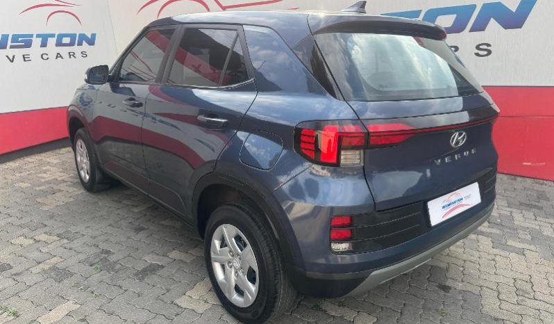 
								Hyundai Venue 1.2 Motion full									