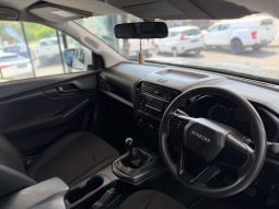 
										ISUZU D-MAX D-MAX 1.9 Ddi L 4X4 D/C P/U full									