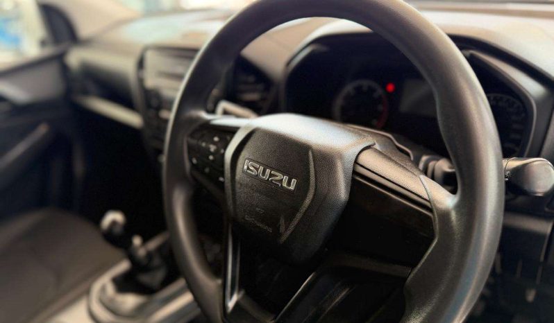 
								ISUZU D-MAX D-MAX 1.9 Ddi L 4X4 D/C P/U full									