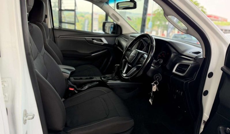 
								ISUZU D-MAX D-MAX 1.9 Ddi LS 4X4 A/T D/C P/U full									