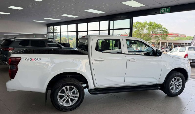 
								ISUZU D-MAX D-MAX 1.9 Ddi LS 4X4 A/T D/C P/U full									