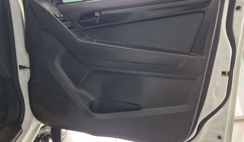 
								ISUZU D-MAX D-MAX 250 HO HI-RIDE A/T D/C P/U full									