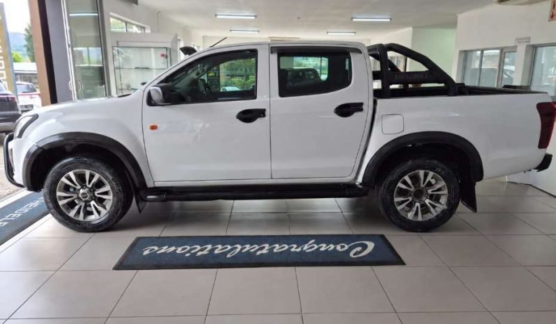 
								ISUZU D-MAX D-MAX 250 HO HI-RIDE A/T D/C P/U full									