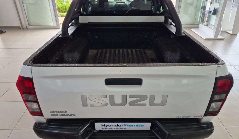 
								ISUZU D-MAX D-MAX 250 HO HI-RIDE A/T D/C P/U full									