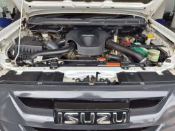 
										ISUZU D-MAX D-MAX 250 HO HI-RIDE A/T D/C P/U full									