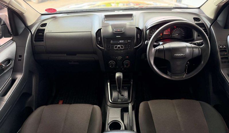 
								ISUZU D-MAX D-MAX 250 HO HI-RIDE A/T D/C P/U full									