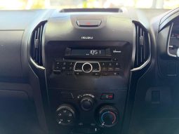 
										ISUZU D-MAX D-MAX 250 HO HI-RIDE A/T D/C P/U full									
