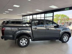 
										ISUZU D-MAX D-MAX 250 HO HI-RIDE A/T D/C P/U full									