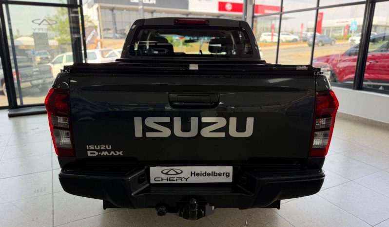 
								ISUZU D-MAX D-MAX 250 HO HI-RIDE A/T D/C P/U full									