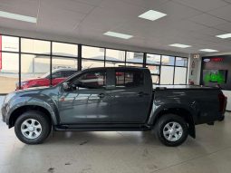 
										ISUZU D-MAX D-MAX 250 HO HI-RIDE A/T D/C P/U full									