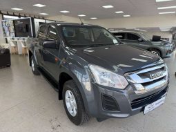 
										ISUZU D-MAX D-MAX 250 HO HI-RIDE A/T D/C P/U full									