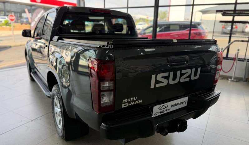 
								ISUZU D-MAX D-MAX 250 HO HI-RIDE A/T D/C P/U full									