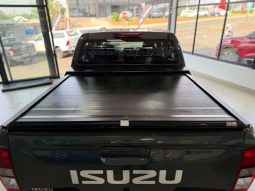 
										ISUZU D-MAX D-MAX 250 HO HI-RIDE A/T D/C P/U full									