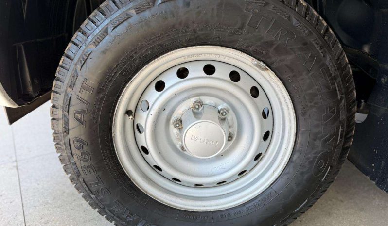 
								ISUZU D-MAX D-MAX 250 HO HI-RIDE D/C P/U full									